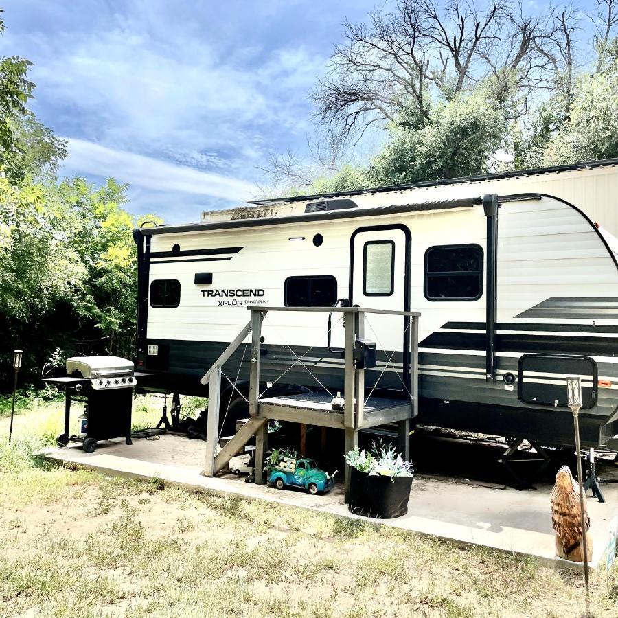 Pet Friendly Graham Home Route 66 At The Mistletoe Farm Esterno foto
